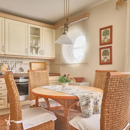Aquaris, 1 Apartment